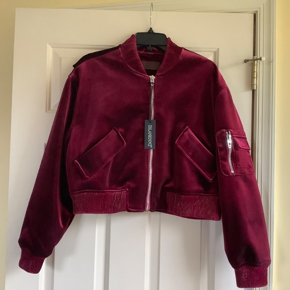 BLANK NYC Velvet Crop Bomber Jacket Burgundy SZ L - Picture 4 of 16